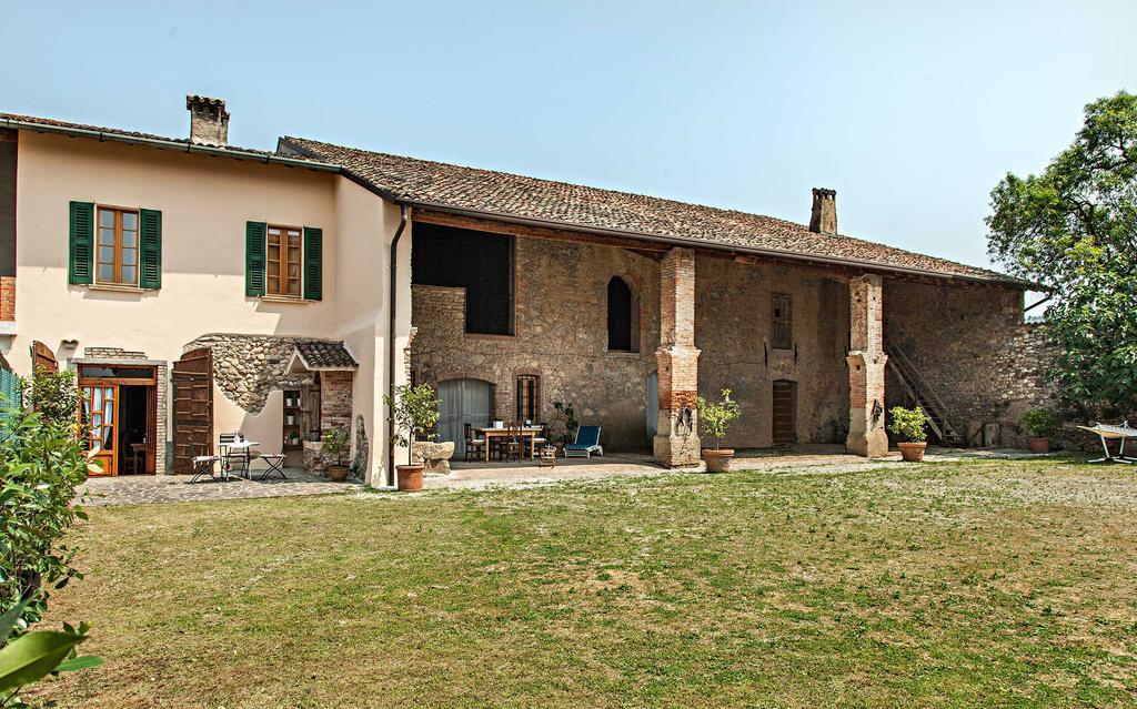 مبيت وإفطار لوناتو Antico Cascinale Lombardo المظهر الخارجي الصورة